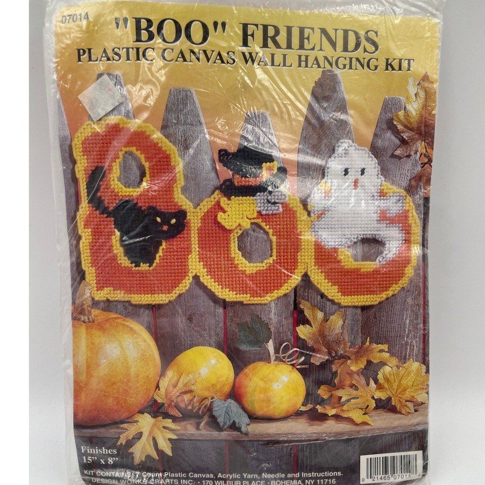 Vtg Design Works Crafts Boo Friends Halloween Plastic Canvas Wall Hanging Kit